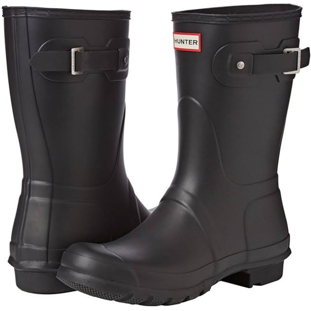 Black matte Hunter rain boots NEW